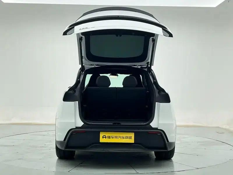 Model Y L 2026 Standard Edition — миниатюра 29