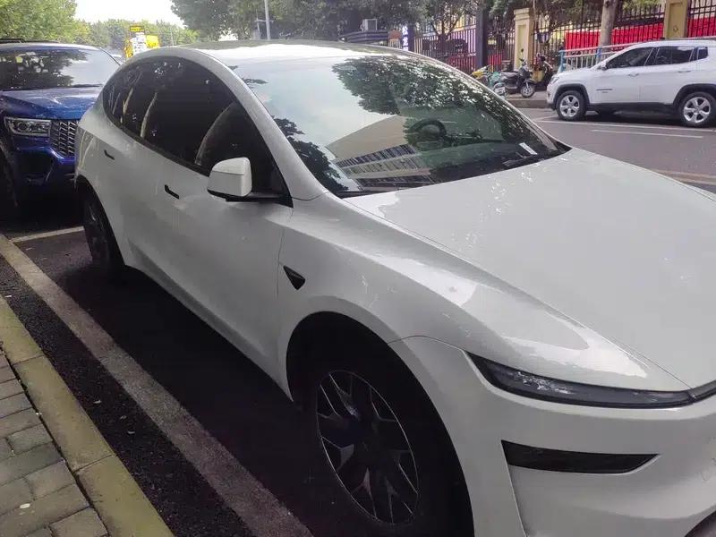 Model Y L 2026 Standard Edition — миниатюра 30