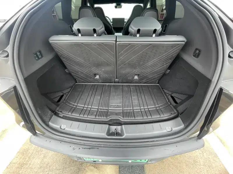 Model Y L 2026 Standard Edition — миниатюра 14