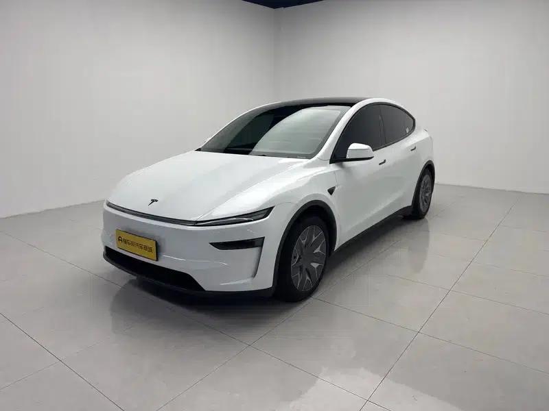 Model Y L 2026 Standard Edition — миниатюра 1