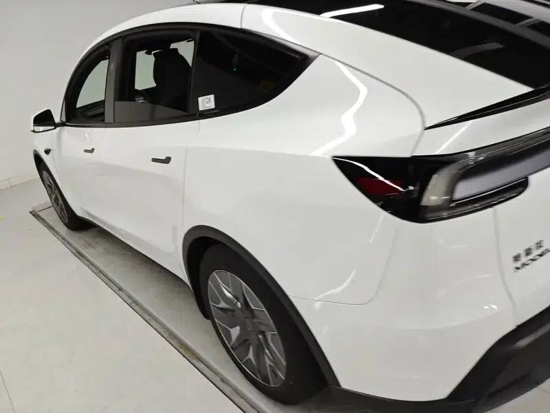 Model Y L 2026 Standard Edition — миниатюра 21