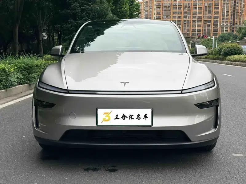 Model Y L 2025 All-Wheel Drive 6-Seat Pure Electric Factory Custom Edition — миниатюра 2