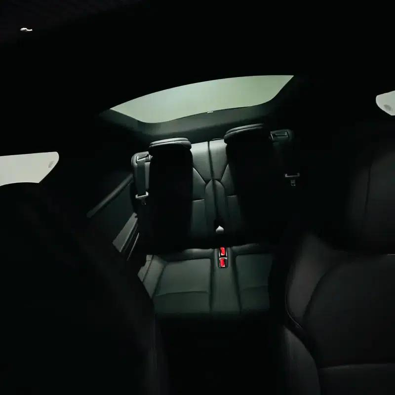 Model Y L 2026 Standard Edition — миниатюра 9