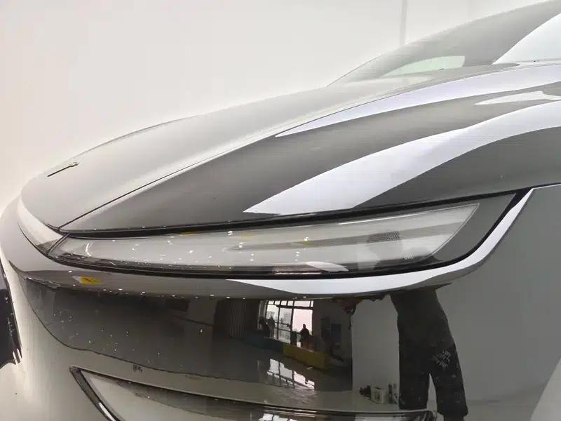 Model Y L 2026 Standard Edition — миниатюра 12