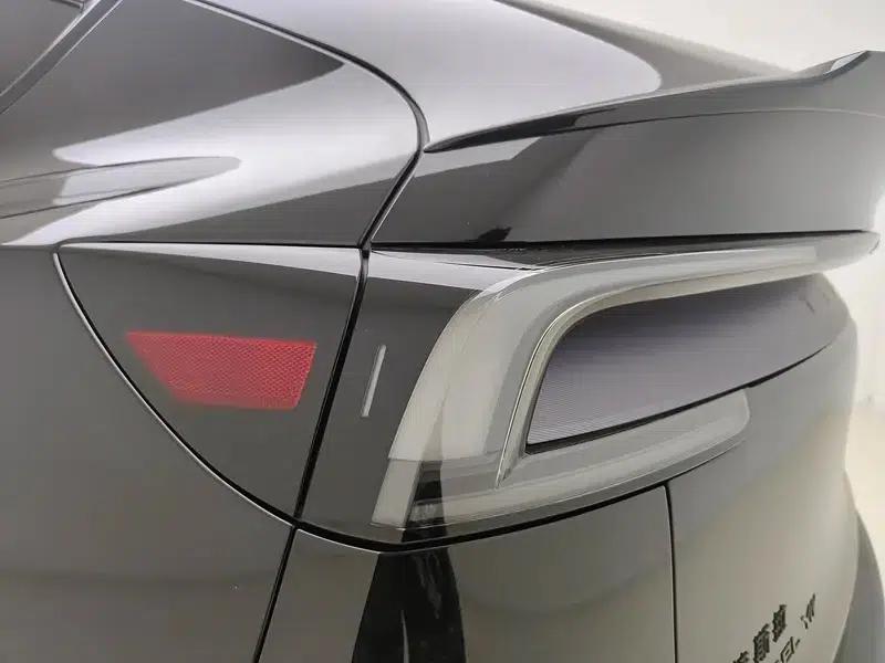 Model Y L 2026 Standard Edition — миниатюра 13