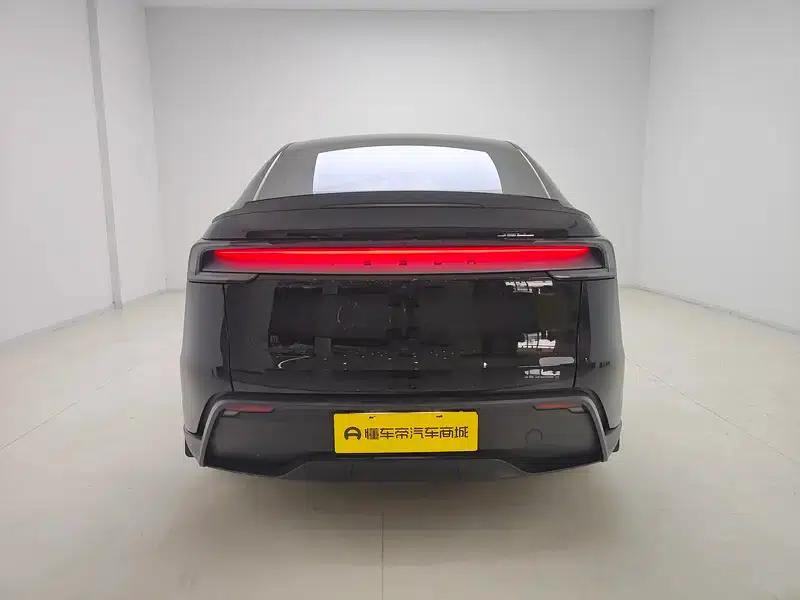 Model Y L 2026 Standard Edition — миниатюра 6