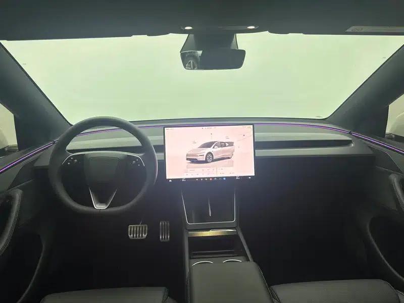Model Y L 2026 Standard Edition — миниатюра 14