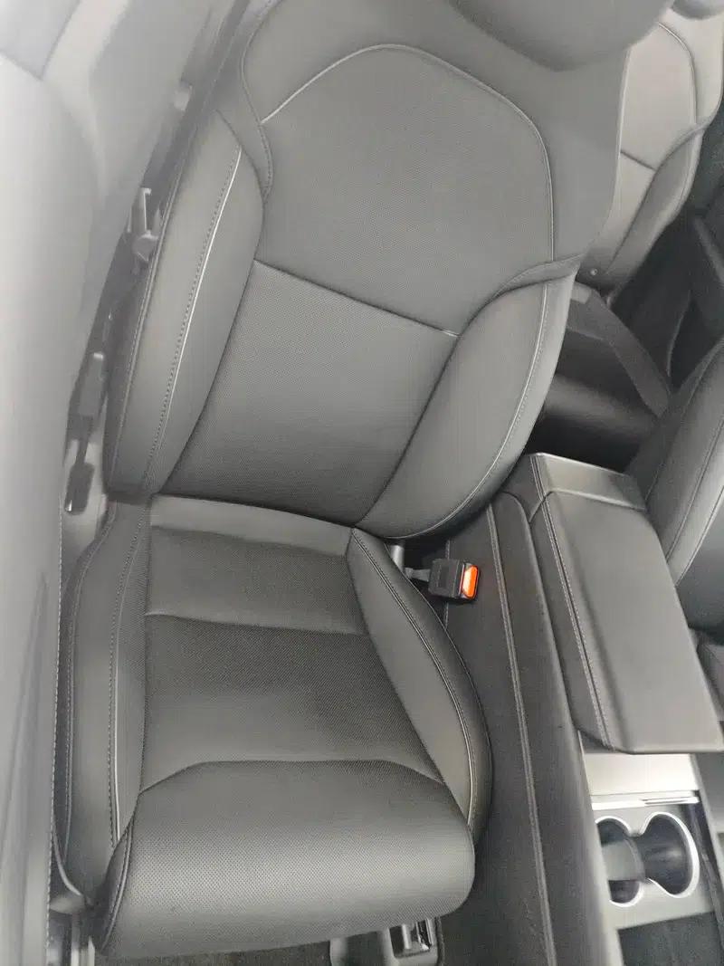 Model Y L 2026 Standard Edition — миниатюра 22