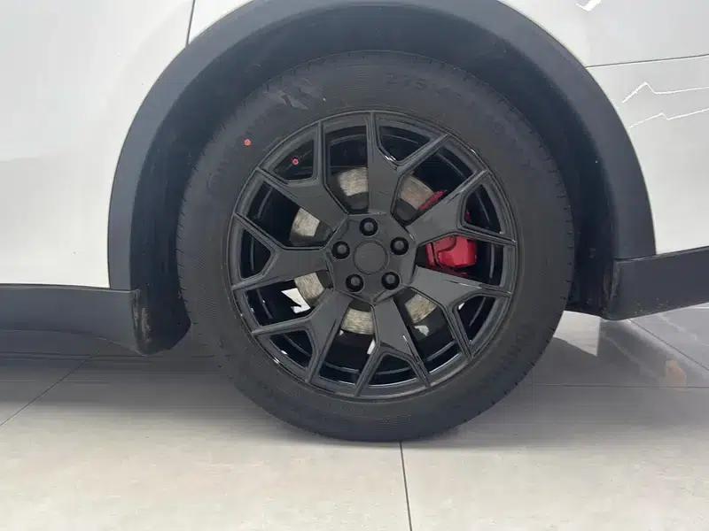 Model Y L 2026 Standard Edition — миниатюра 9