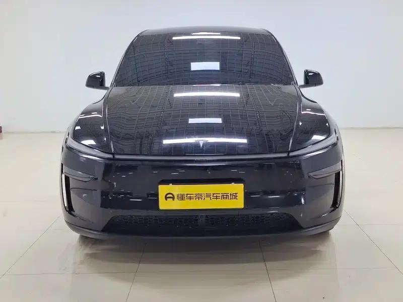 Model Y L 2026 Standard Edition — миниатюра 2
