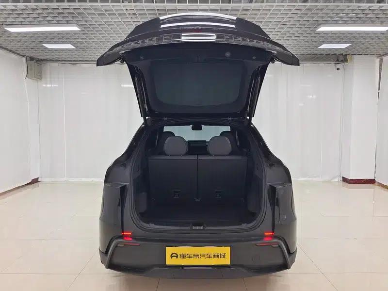 Model Y L 2026 Standard Edition — миниатюра 20
