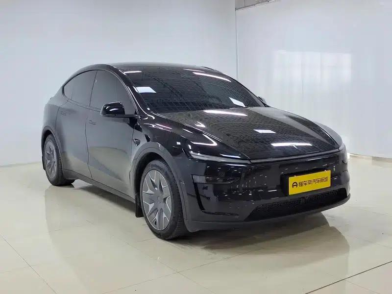 Model Y L 2026 Standard Edition — миниатюра 3
