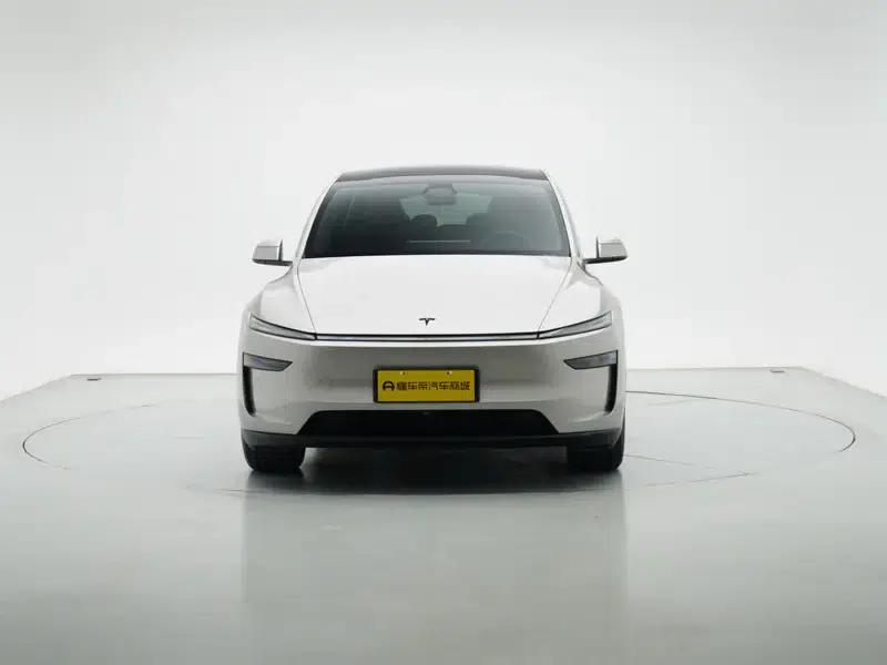 Model Y L 2026 Standard Edition — миниатюра 2