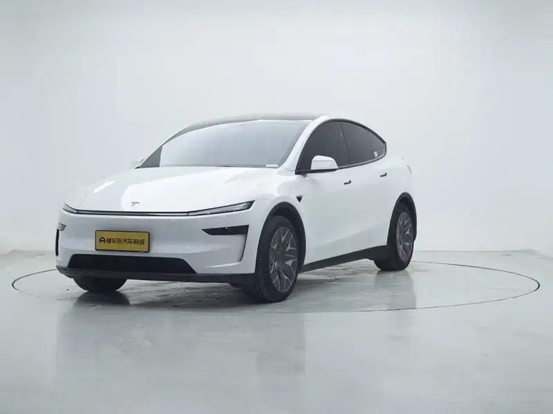 Model Y L 2026 Standard Edition — миниатюра 1