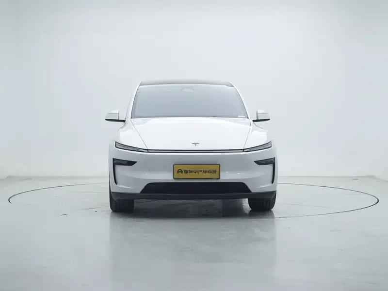 Model Y L 2026 Standard Edition — миниатюра 2