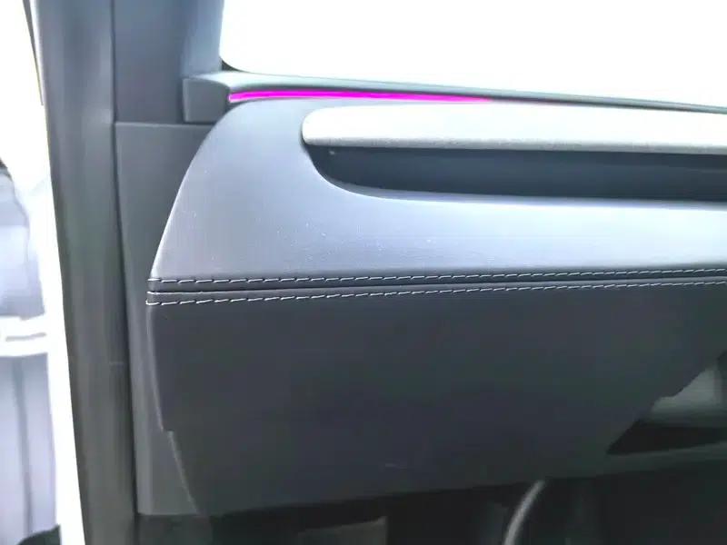 Model Y L 2026 Standard Edition — миниатюра 18