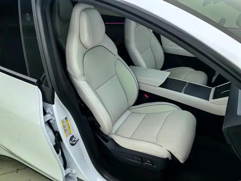 Model Y L 2026 Standard Edition — миниатюра 21