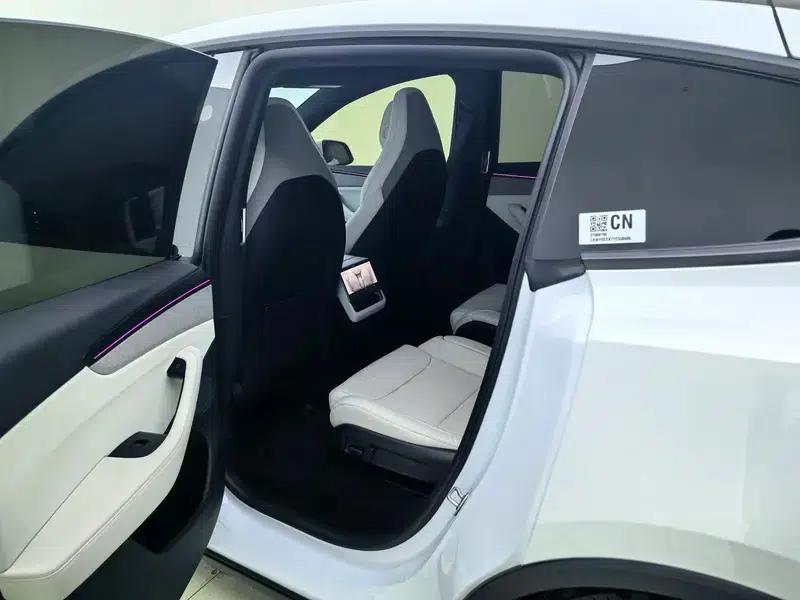Model Y L 2026 Standard Edition — миниатюра 22