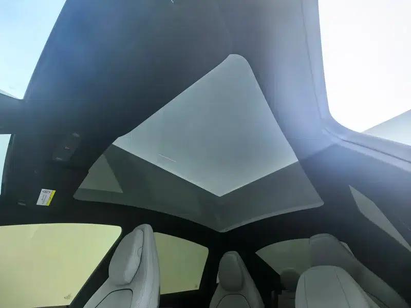 Model Y L 2026 Standard Edition — миниатюра 24
