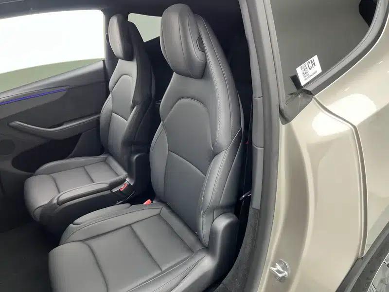 Model Y L 2026 Standard Edition — миниатюра 24