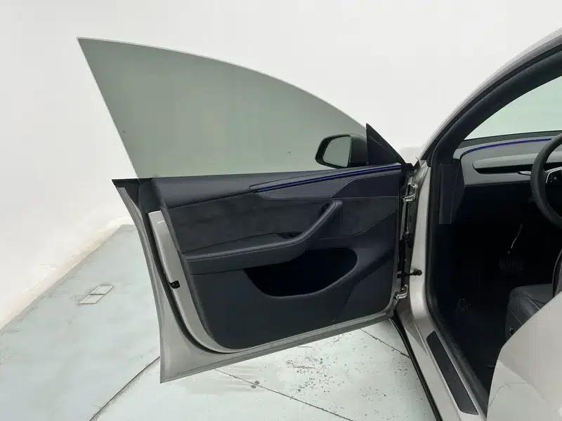 Model Y L 2026 Standard Edition — миниатюра 26