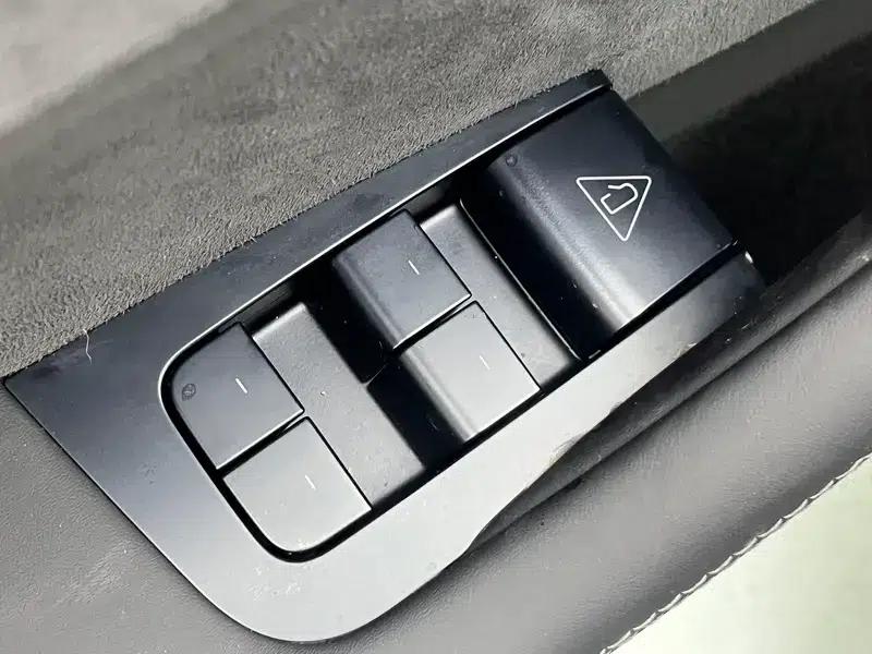 Model Y L 2026 Standard Edition — миниатюра 27