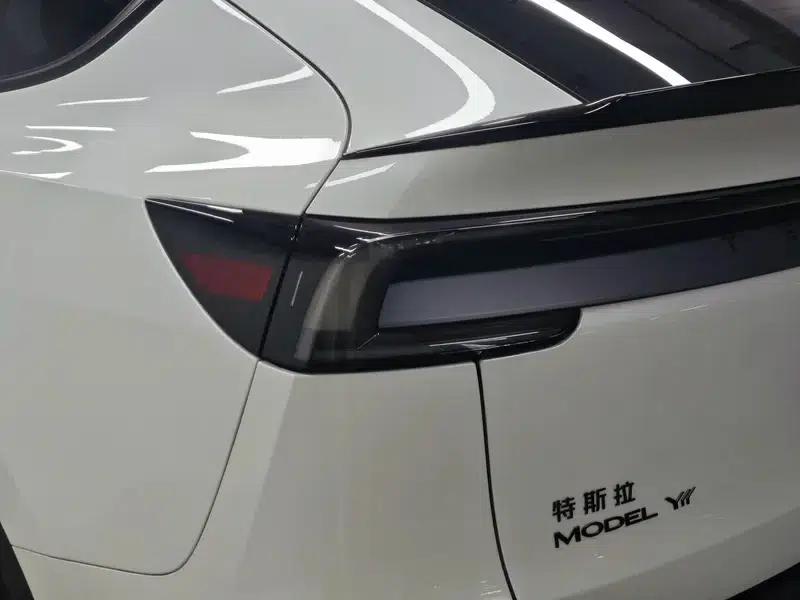 Model Y L 2026 Standard Edition — миниатюра 13
