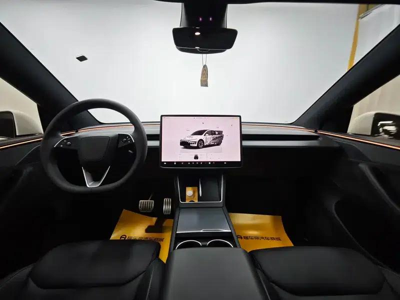 Model Y L 2026 Standard Edition — миниатюра 14