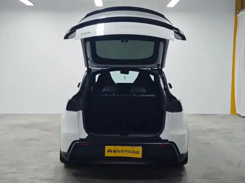 Model Y L 2026 Standard Edition — миниатюра 20