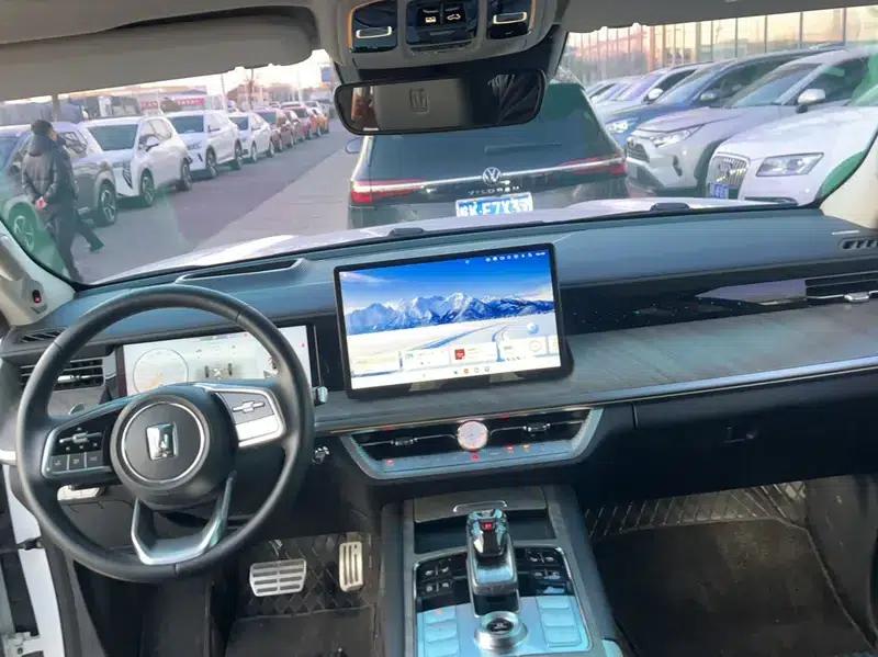 Tank 500 2022 Sport Edition, 5-seater — миниатюра 7