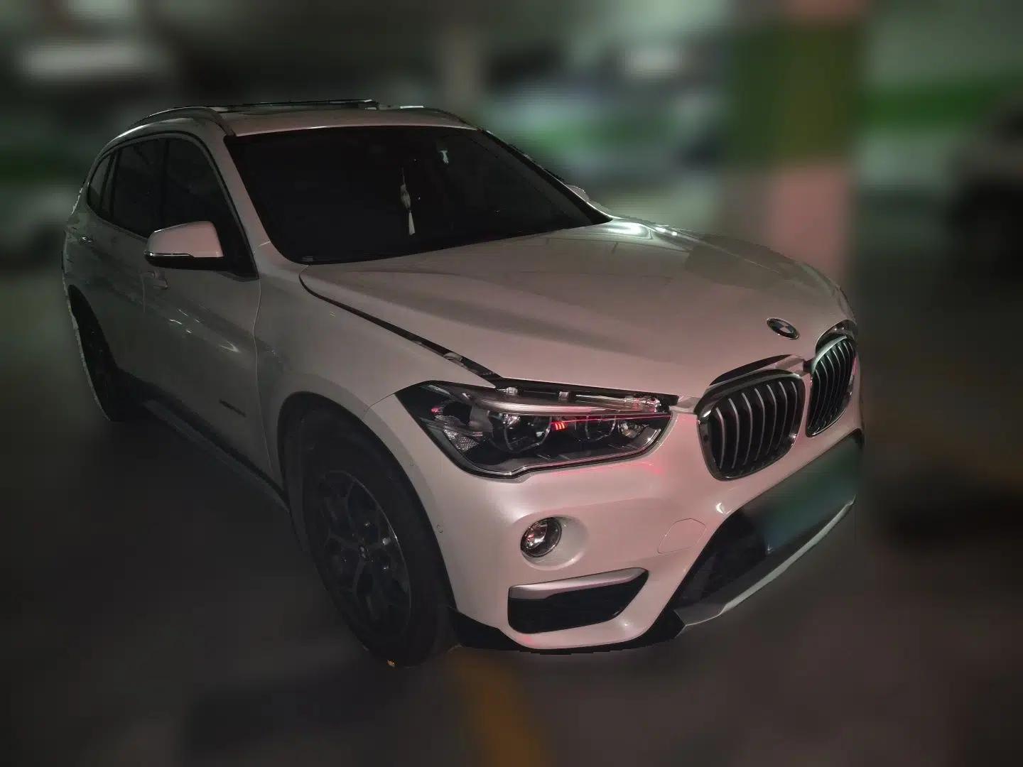 BMW X1 2016 sDrive20Li Luxury Model — миниатюра 3