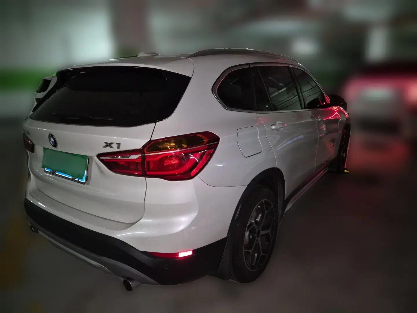 BMW X1 2016 sDrive20Li Luxury Model — миниатюра 6