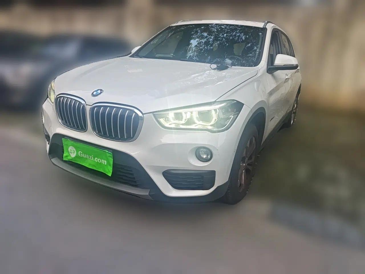 BMW X1 2016 sDrive18Li Premium Edition — миниатюра 1