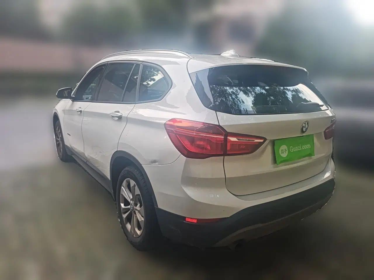 BMW X1 2016 sDrive18Li Premium Edition — миниатюра 4