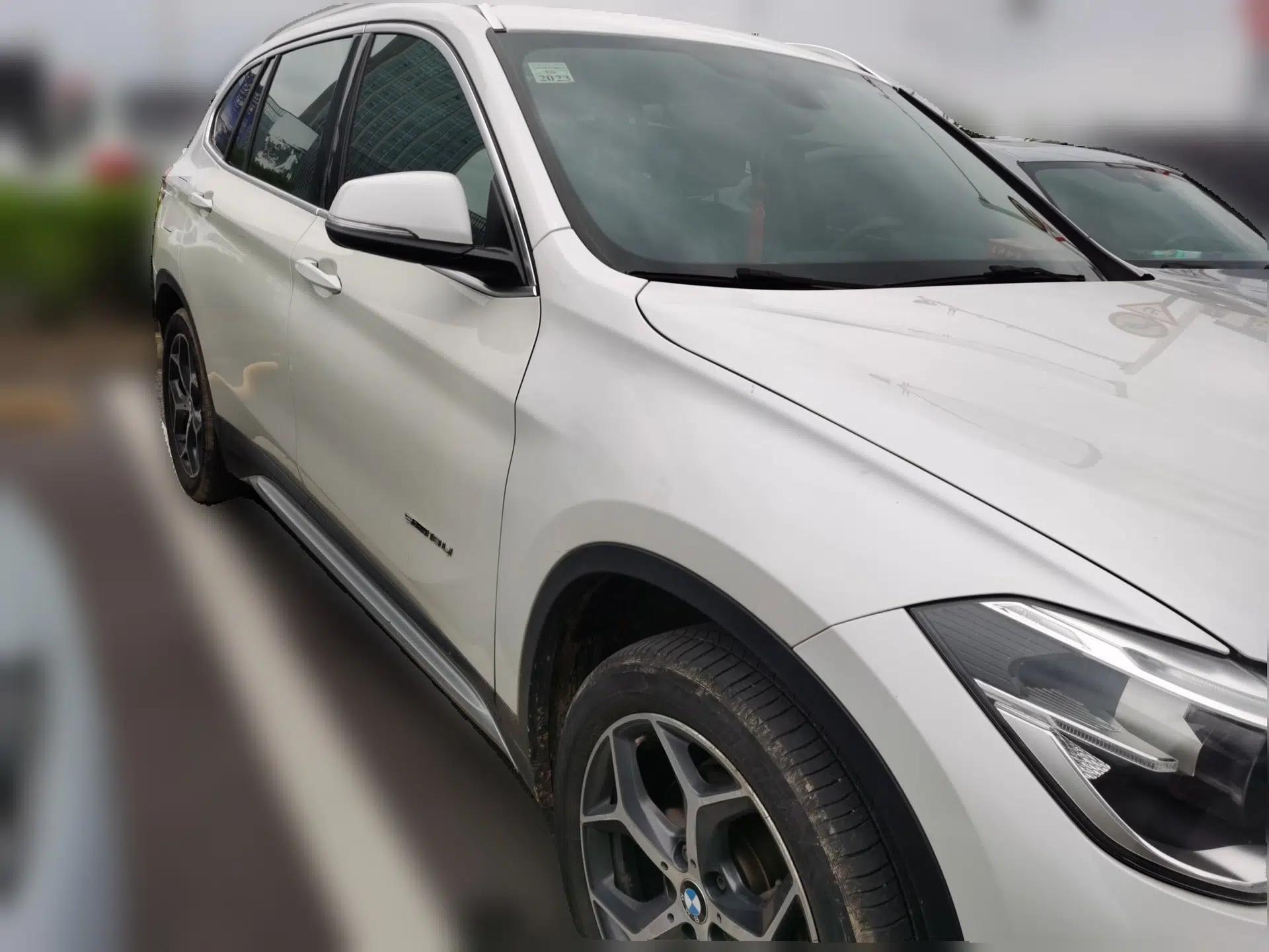 BMW X1 2016 sDrive18Li Luxury Model — миниатюра 3