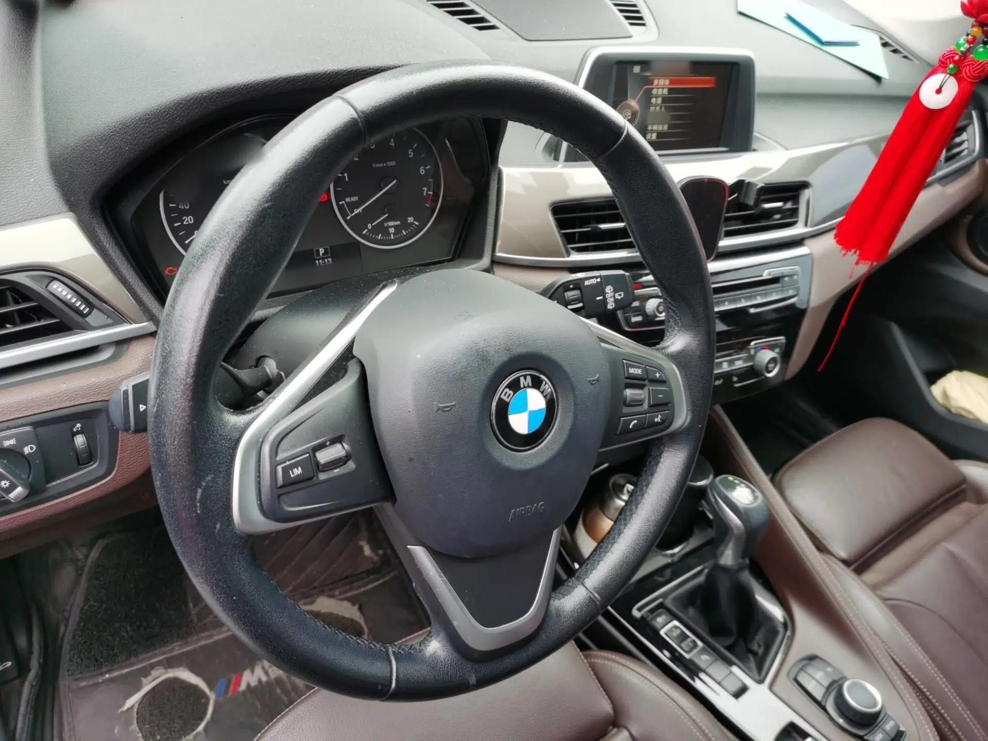 BMW X1 2016 sDrive18Li Luxury Model — миниатюра 10