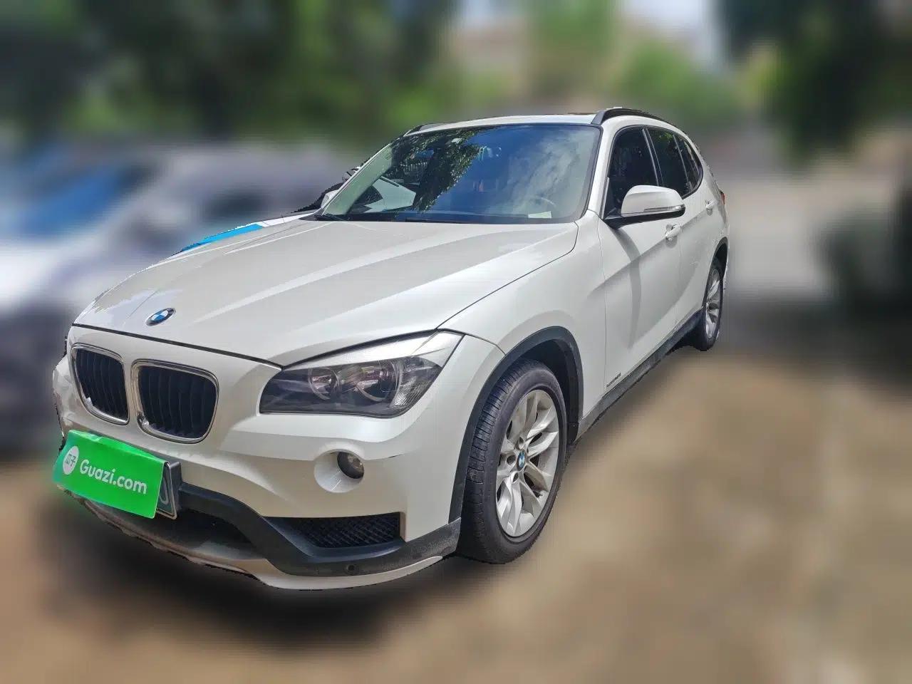 BMW X1 2015 sDrive18i Fashion Upgrade Edition — миниатюра 1