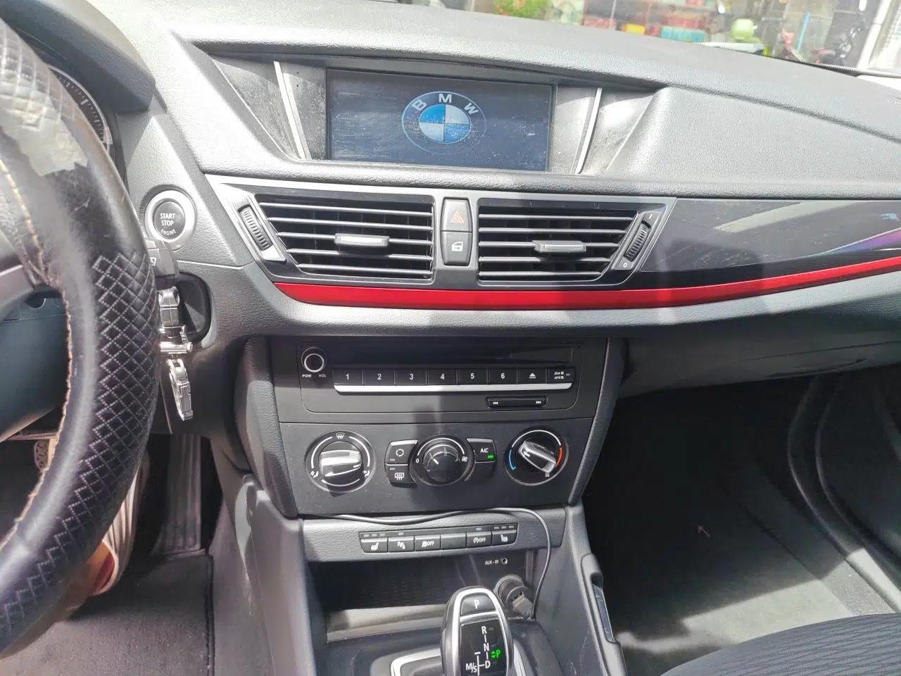 BMW X1 2015 sDrive18i Fashion Upgrade Edition — миниатюра 13