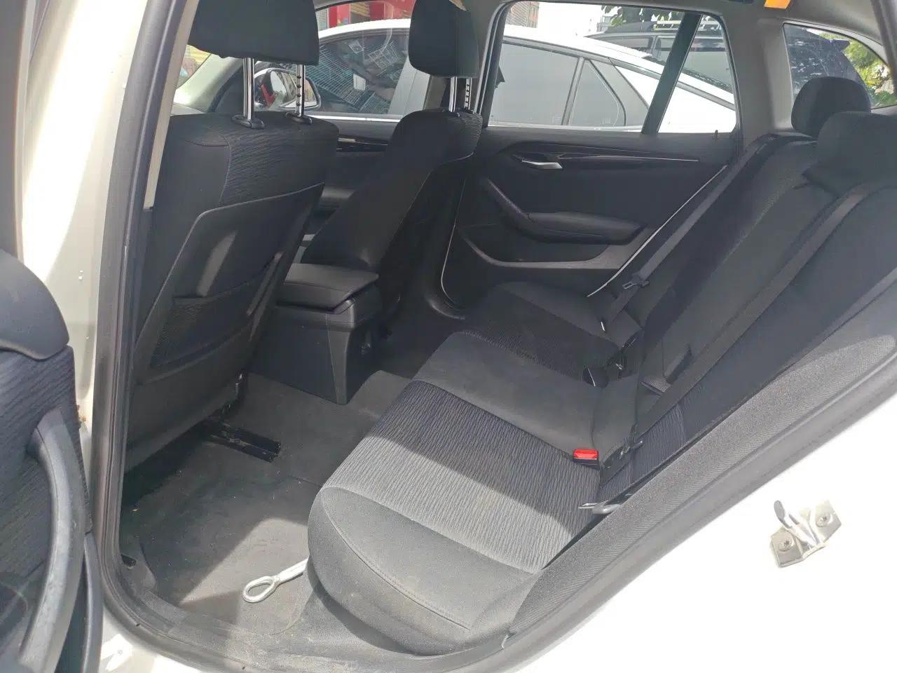 BMW X1 2015 sDrive18i Fashion Upgrade Edition — миниатюра 17