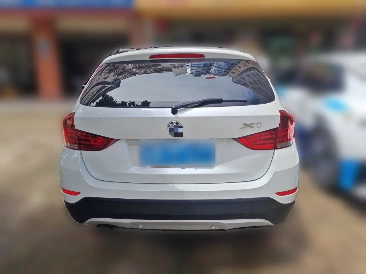 BMW X1 2015 sDrive18i Fashion Upgrade Edition — миниатюра 5