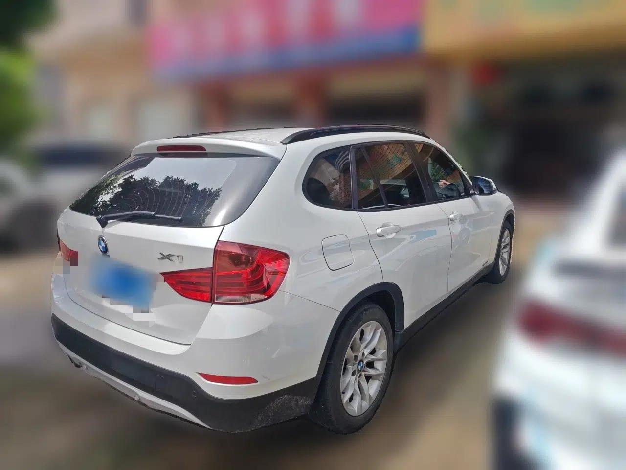 BMW X1 2015 sDrive18i Fashion Upgrade Edition — миниатюра 6
