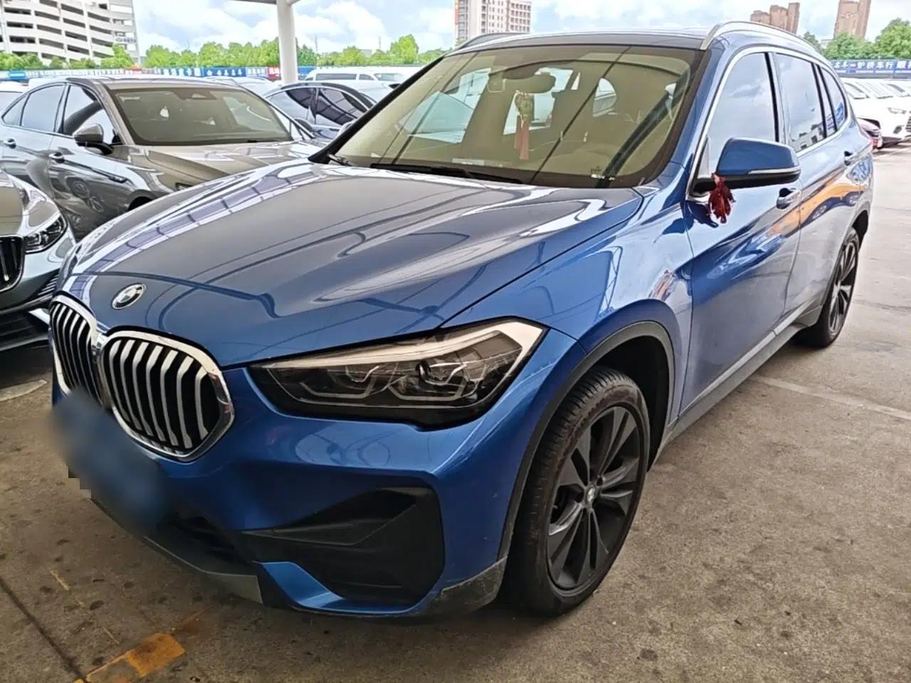 BMW X1 2020 sDrive20Li Fashion Model — миниатюра 1