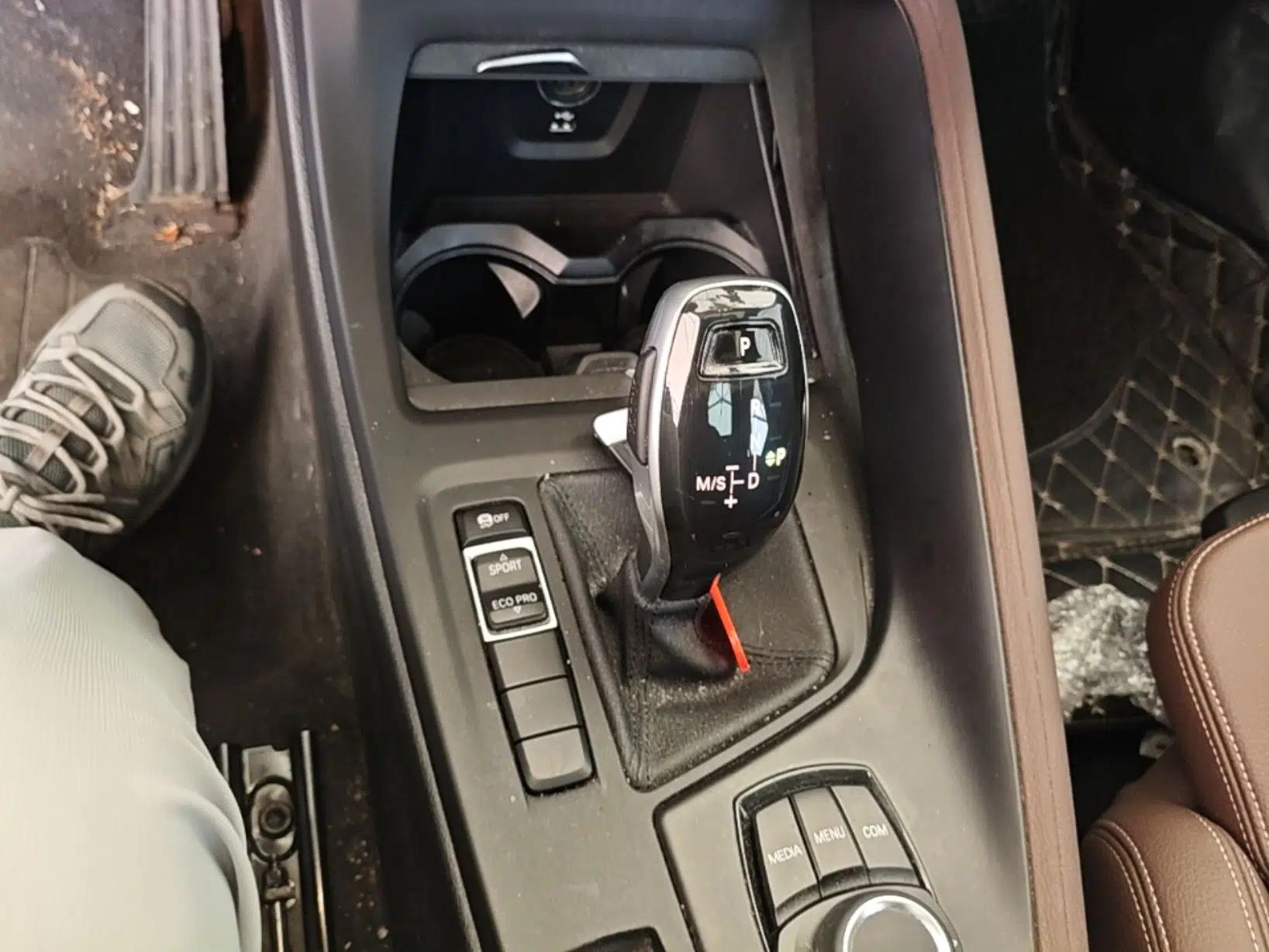 BMW X1 2020 sDrive20Li Fashion Model — миниатюра 16