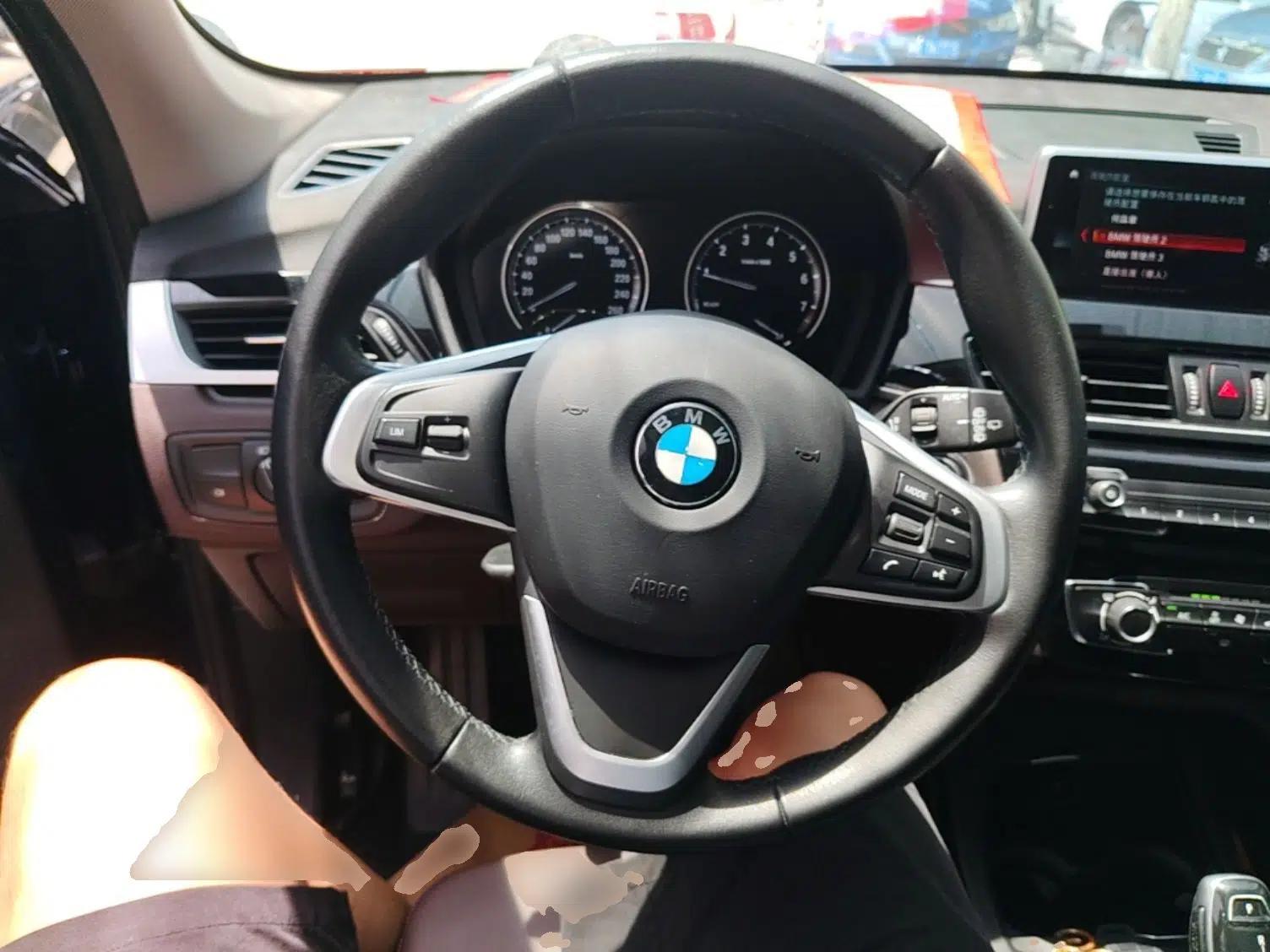 BMW X1 2020 sDrive20Li Fashion Model — миниатюра 13