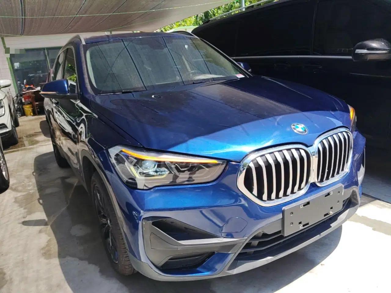 BMW X1 2020 sDrive20Li Fashion Model — миниатюра 3