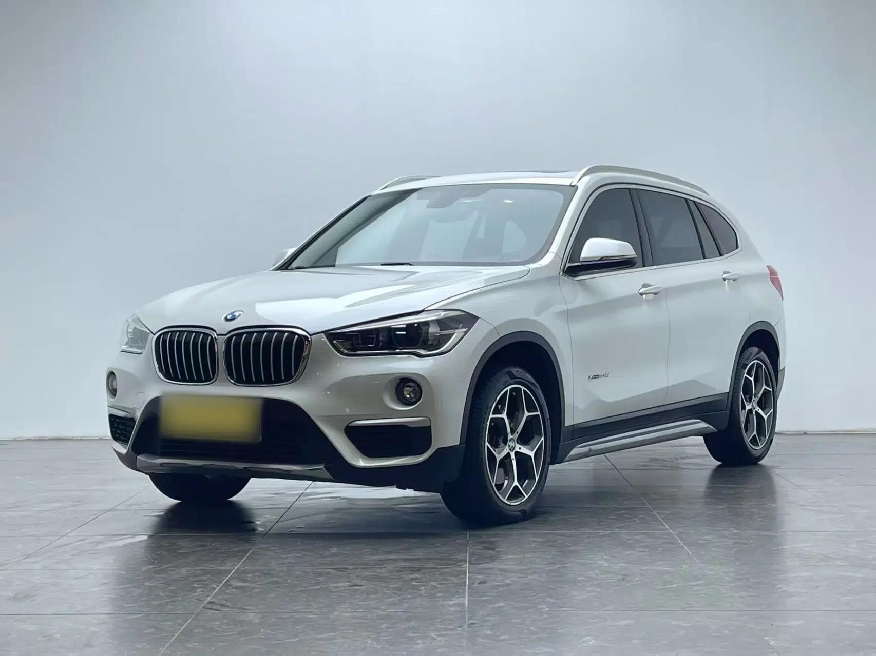 BMW X1 2018 xDrive20Li Luxury Edition — миниатюра 1