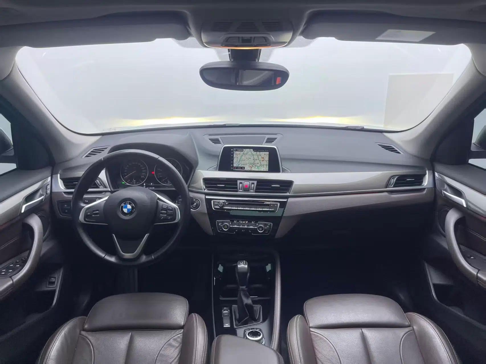 BMW X1 2018 xDrive20Li Luxury Edition — миниатюра 12