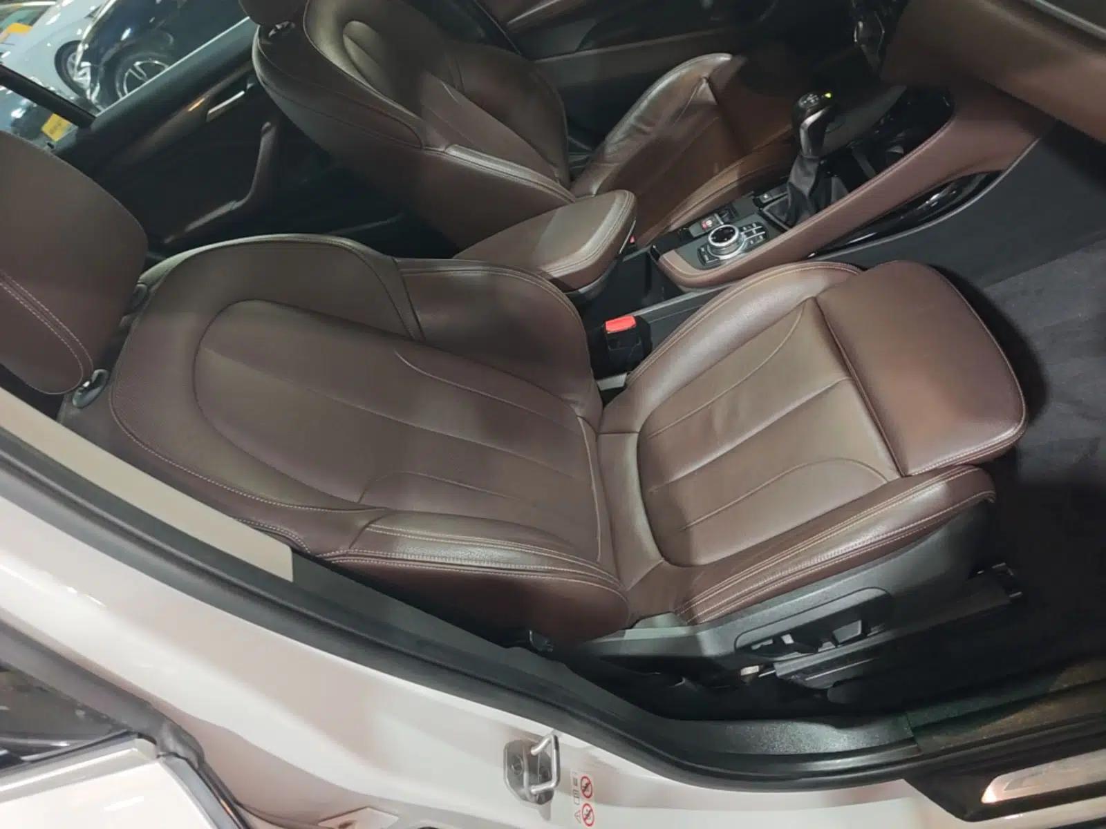BMW X1 2018 xDrive20Li Luxury Edition — миниатюра 19