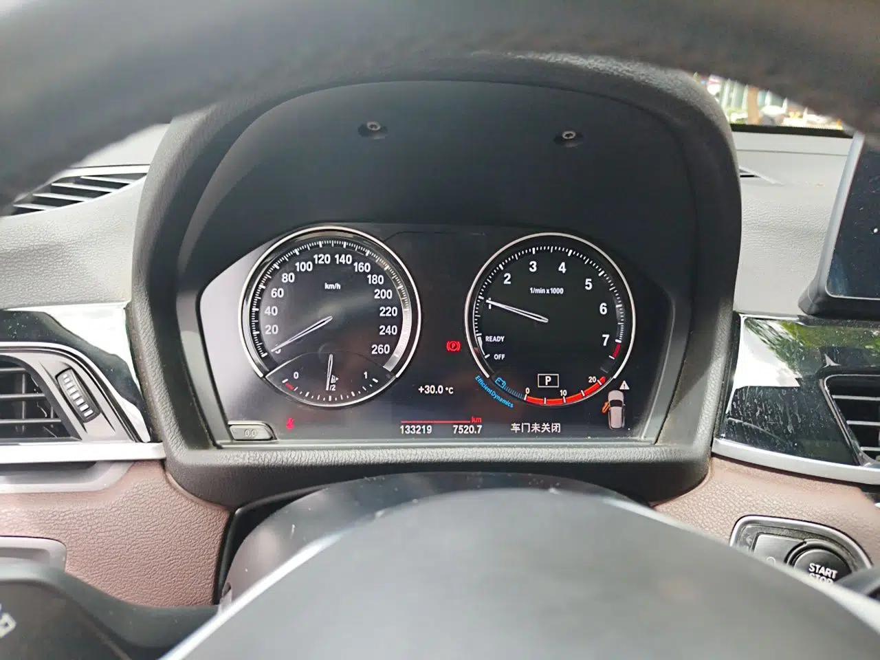 BMW X1 2020 sDrive25Li Leading Model — миниатюра 11
