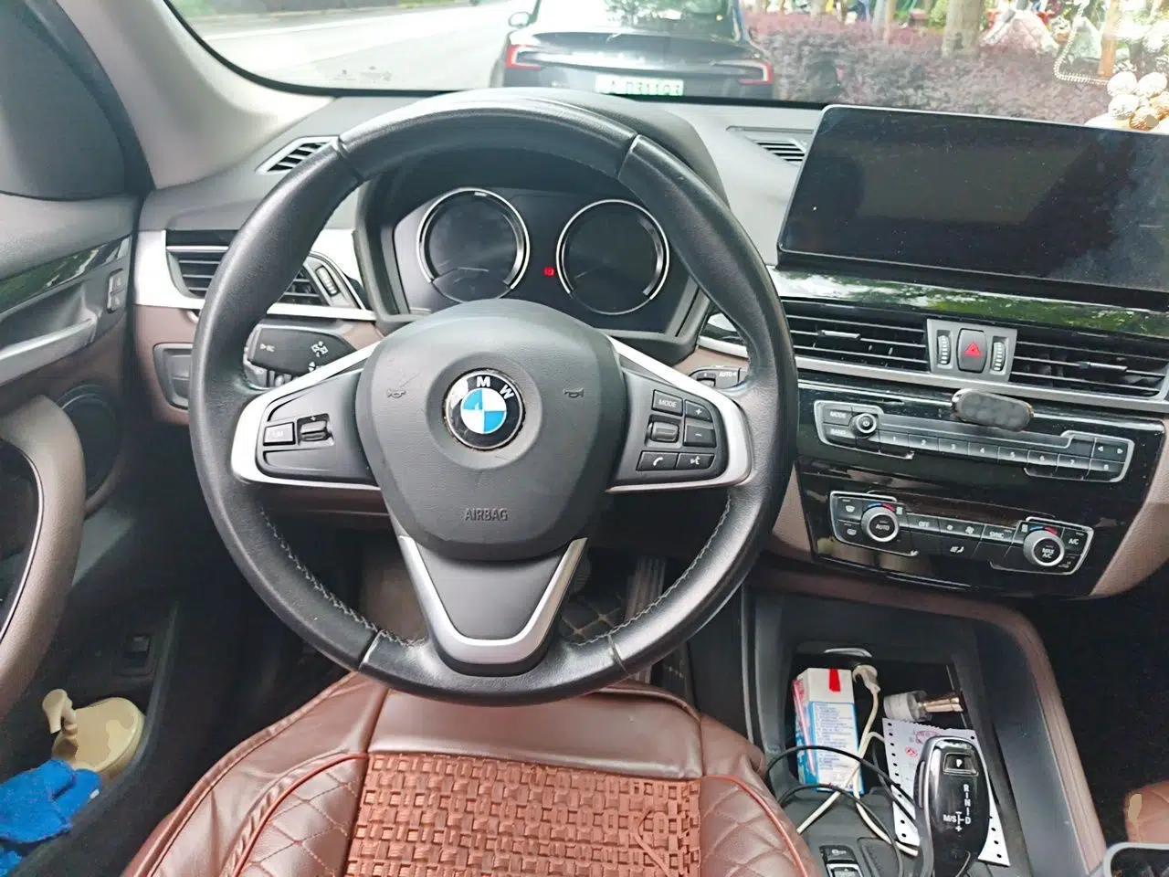 BMW X1 2020 sDrive25Li Leading Model — миниатюра 10